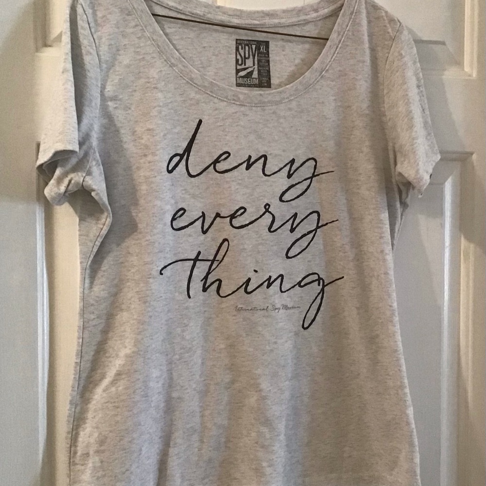 Deny Everything International Spy Museum gray souvenir cotton t-shirt tee top XL
